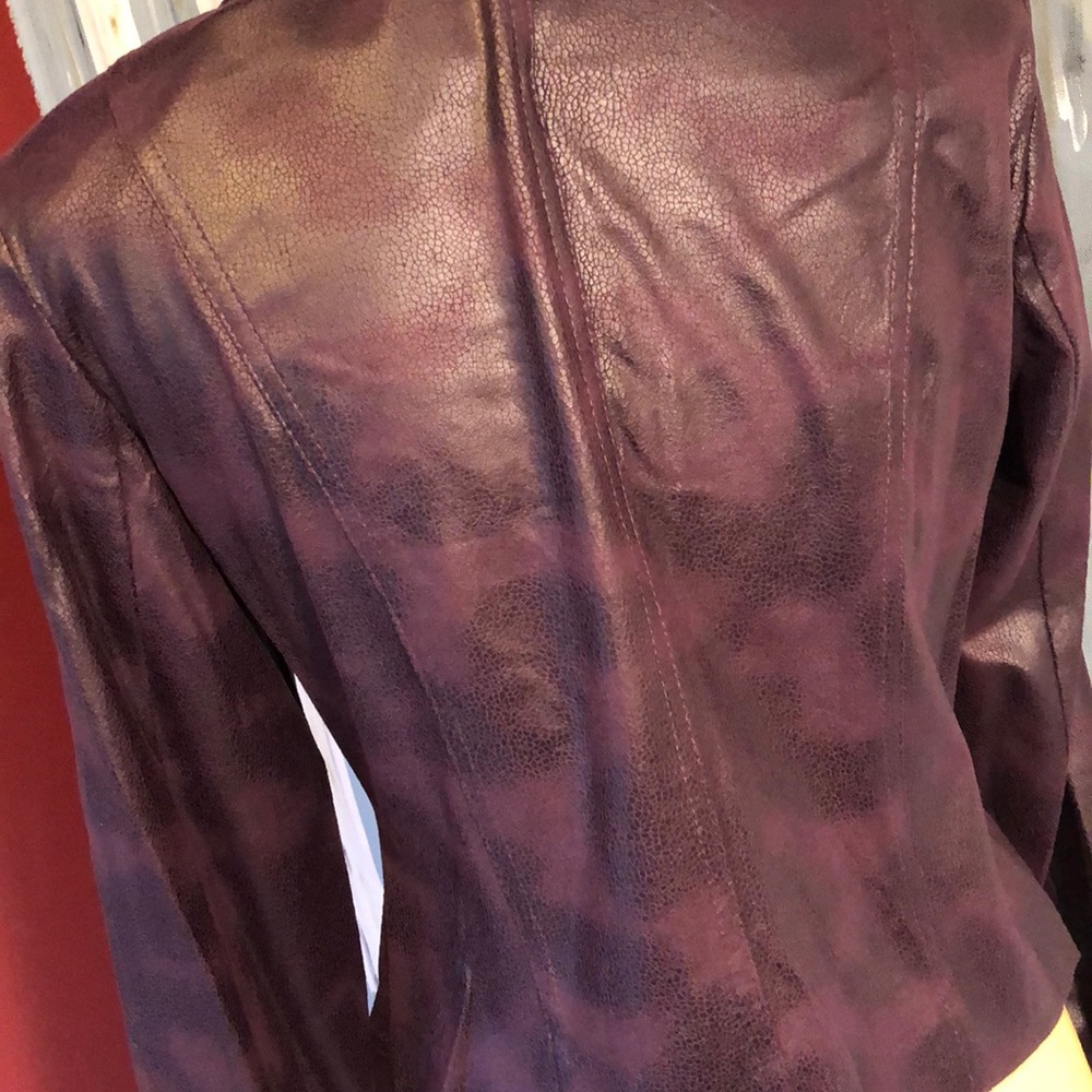 🧥 Fabulous Faux Leather Jacket 🧥 - Picture 5 of 7